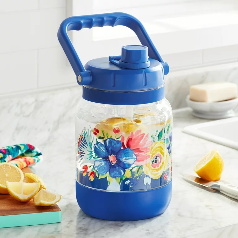 Last One 🌺 New Pioneer Woman Delaney 0.74-Gallon Tritan Jug, Blue